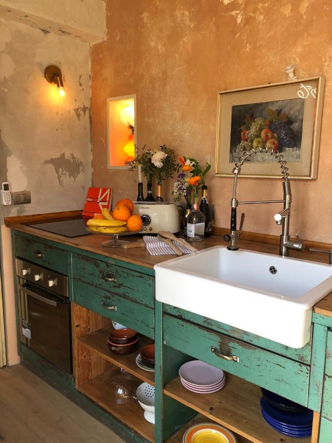 Charming And Design Attic Loft Central Milan In Coolest Area Navigli Ticinese المظهر الخارجي الصورة